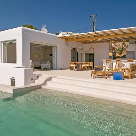 The Absolute Beachfront Luxury Villa *