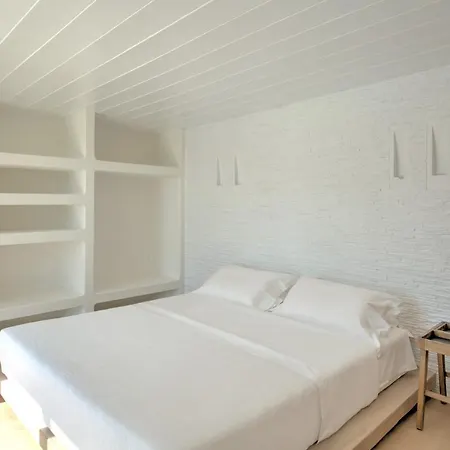 The Absolute Beachfront Luxury Villa Platys Gialos (Mykonos)
