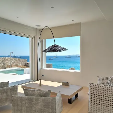 Villa The Absolute Beachfront Luxury