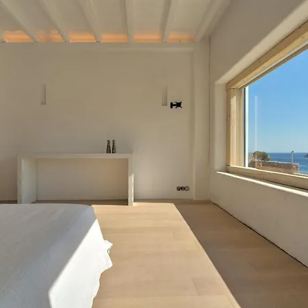 The Absolute Beachfront Luxury Vila Platys Gialos (Mykonos)