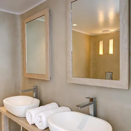 Vila The Absolute Beachfront Luxury Platys Gialos (Mykonos)