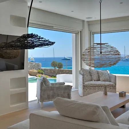The Absolute Beachfront Luxury Platys Gialos (Mykonos)