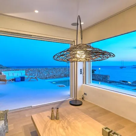 The Absolute Beachfront Luxury 普拉迪斯亚罗斯