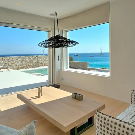 The Absolute Beachfront Luxury 别墅 *